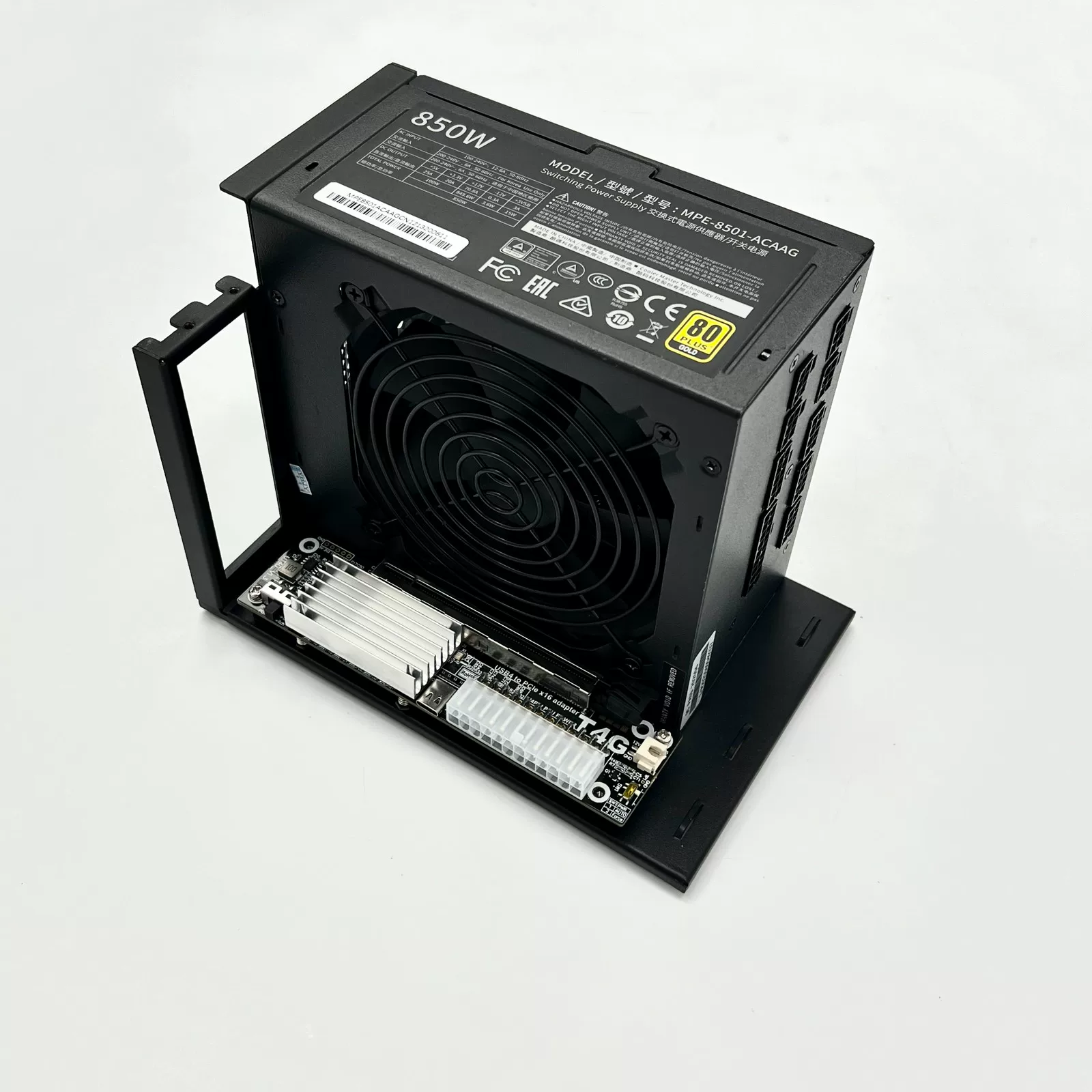 محطة توصيل بطاقة الرسومات الخا - مراجعة Gpu External Dock Egpu Thunderbolt 4 وسعره